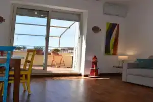 LightHouse - Surfandwindsurferhouse, Anzio