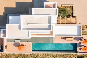 Casa del Lupo, Psarou