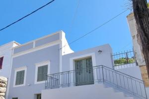 LA CASA DI MARCONI, Symi