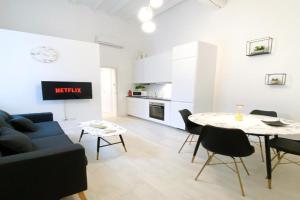 Pavia - Esclusivo appartamento in pieno centro Apartments, Pavia