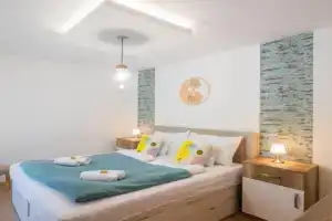 Sunshine Resort Blue Apartman, Zamardi