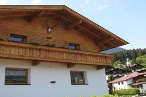Beautiful holiday home in a stunning location with sauna, Fuegen
