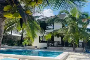 Sand Beach Boutique Villas, Bwejuu