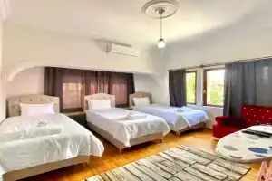 Ali Apart, Antalya