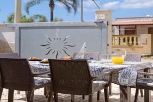 Villa Diamante With Air Conditioning, Parking And Wi-Fi, Torre Lapillo