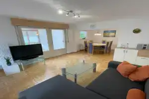 Traumferienwohnung - Appartment mit schönem Wintergarten Apartments, Todtmoos