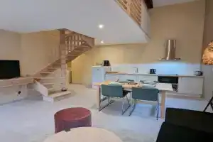 Charmante maison à Angoulême, cour privée, proche parc et bus, accueil bébé, Wifi, animaux acceptés - FR-1-653-230 Guest house, Angouleme