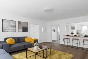 Serene Coastal Haven Apartments, Melbourne