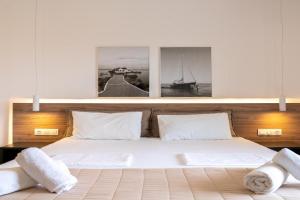 Roula's house on the beach, Skiathos Town