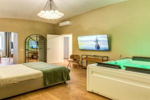 DOWNTOWN SRL - Croce di Malta Royale Apartments, La Spezia