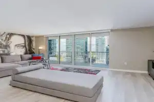 Brickell, Home in the Sky! Apartments, Miami