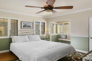 821 West Bay Avenue Guest house, Newport Beach