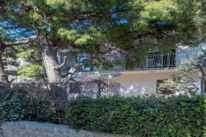 Apartments by the sea Balica Rat, Omis - 20494, Tice