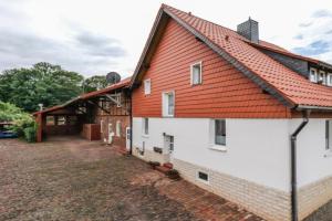 Harzträume 3 & 4 - Zwei Apartments für Familien & Freunde mit WLAN, Parkplatz & Sitzplatz im Grünen I Busanbindung & Self Check-in, Wernigerode