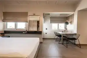 Vinnies Homes, Amoudara