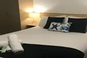 Abu Dhabi Centre - Unique Room, Abu Dhabi City