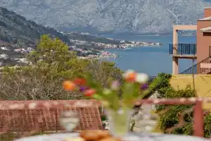 DREAM S&L Apartments, Kotor