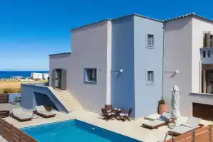 Villa Daphne, Panormos