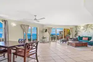 Turquoise Views Apartments, Airlie Beach
