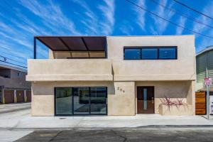 209 9th St Guest house, Newport Beach