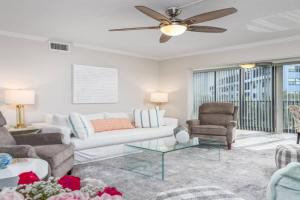 Harbor Towers End Unit, 4th Fl Pool & Bay Views Guest house, Siesta Key