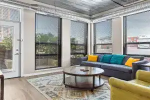 2 King Bed Spacious Apt Downtown Close to it All Apartments, Ann Arbor
