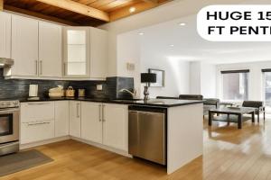 STUNNING full APARTMENTS - stocked KITCHENS - WASHER & DRYERS - WORKSPACE PROVIDED - FAST WIFI - LOCATED on the FAMOUS ST Denis street - Near METRO MONT ROYAL, Laval