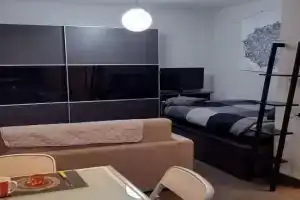 Appartamento MaMa Monolocale terrazzo vista mare Apartments, Ventimiglia