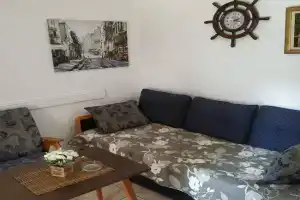 Apartman Nadja -, Sutomore