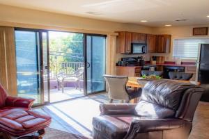 Shaman's Den - Aptly decorated space w/a view Apartments, Sedona