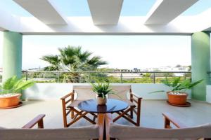 Elli Garden View - Spacious Fully Equipped Apartment, Kremasti
