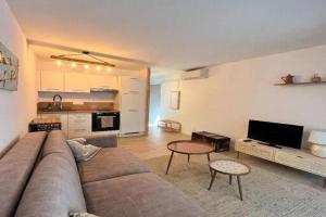 Joli studio 50m plage, Calvi