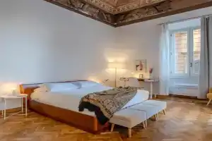 Appartamento storico in zona Barberini Apartments, Rome