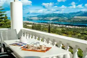 Nikos Apartments Spacious and Panoramic, Lassi