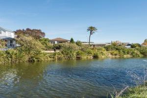 Maitai River Romance - in Town Guest house, Nelson
