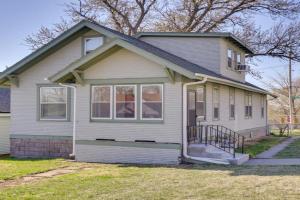 Quaint Home Less Than 5 Mi to Downtown! Guest house, Omaha