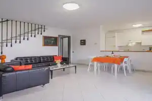Holiday Home Lucerna Due-3 by Interhome, Ameglia