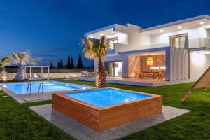 Martini Villas, Kremasti