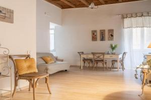 Julie - Casa del '700, Marino