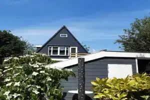 BenB Humblebee met jaccuzi Guest house, Alkmaar