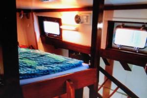 Schiff AHOY, Hotelschiff, Hausboot, Boot, Passagierschiff, Stuttgart