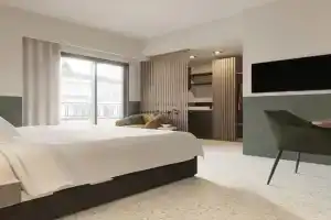 Evripidou 7 - Mediterranean Suites, Kalamata