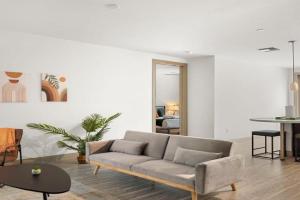 Luxury 2BR CozySuites on the Town Lake waterfront! 10, Scottsdale