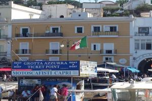 Capri Aquarium Family Guest house, Capri Village