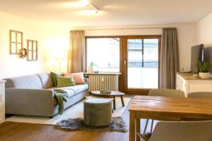 Balkon mit ruhigem Garten in OD1 Apartments, Sonthofen