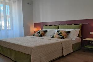 Toledo apARTment, Naples