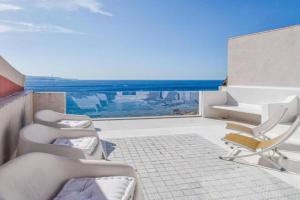 Gorgeous Home In With Wifi Guest house, Scilla