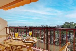 Top Floor Park Apartment with Parking, La Cala de Mijas