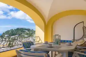 Residenza "il sogno di Geppino" al centro di Apartments, Capri Village