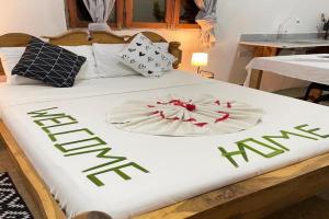 Zanzllywood Beach Suites Hotel Apartment, Uroa
